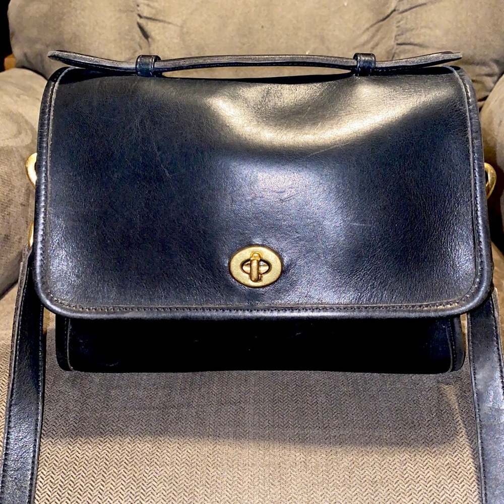 Vintage Coach ‘City Bag’ - Picture 1 of 9